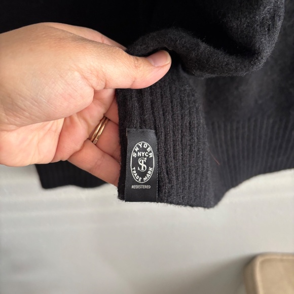 Todd Snyder 100% Wool Black Crewneck Sweater - Picture 5 of 5